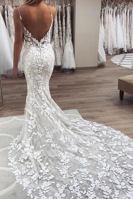 Stunning Mermaid Lace Spaghetti Straps Backless Wedding Dress