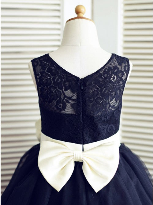 A-Line Round Neck Knee-Length Navy Blue Flower Girl Dresses with Bowknot Flower OKP20