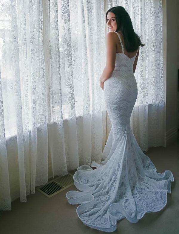 Spaghetti Straps Sweetheart Zipper Back Full Lace Wedding Dress OK1079