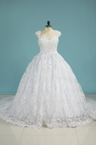 Tulle Sweetheart Neck Ball Gown Wedding Dress With Lace Appliques OKE74