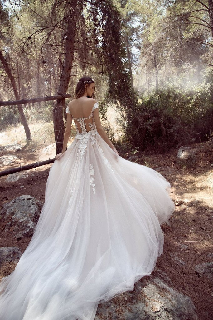 Romantic Ivory Cap Sleeve Tulle Long Bridal Wedding Dress OKM84