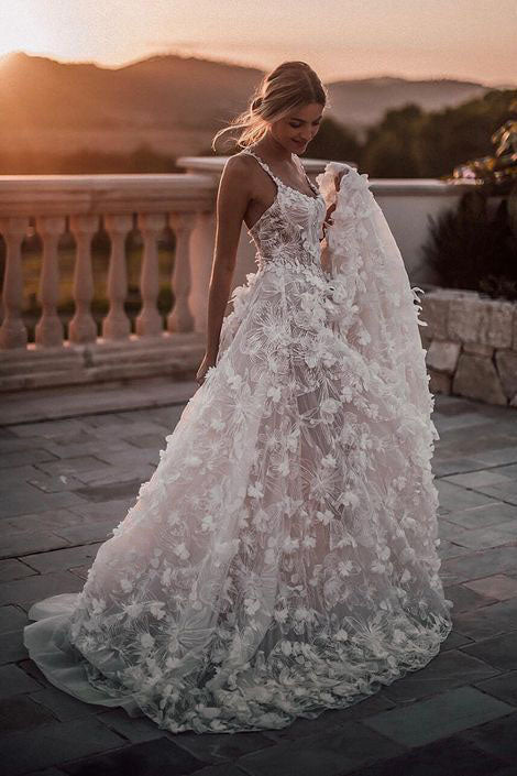 Romantic A-line Scoop Neck Ivory Lace Spaghetti Straps Beach Wedding Dress Bridal Gown OKX38